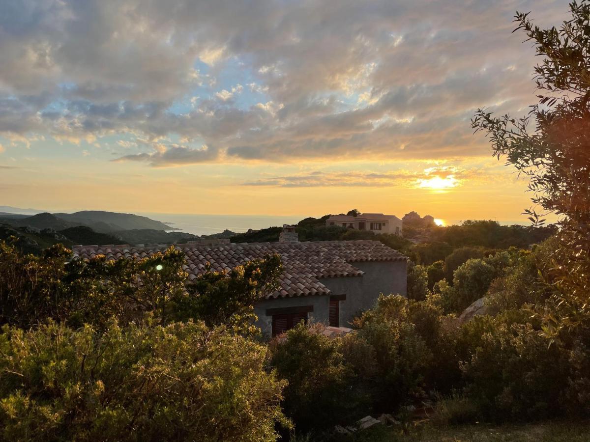 Villa Rocce Rosse Costa Paradiso Exterior photo